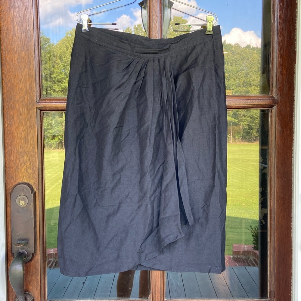 Max Mara wool / linen blend lined skirt.‎  Size 14